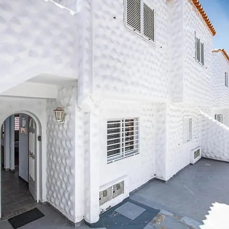 Near The Beach, With Terrace And Wifi Apartament